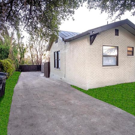 Cozy Downtown Guest House 2Br/1Ba Sleeps 8 San Antonio Exterior foto