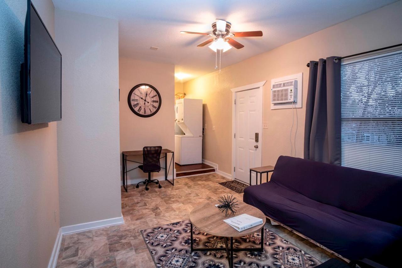 Cozy Downtown Guest House 2Br/1Ba Sleeps 8 San Antonio Exterior foto